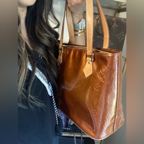 LOUIS VUITTON VERNIS BAG - Picture 13 of 13